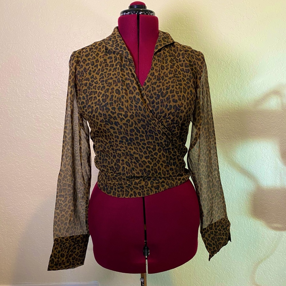 Central Falls | Cheetah Print Blouse/Cover Up L 🐆✨